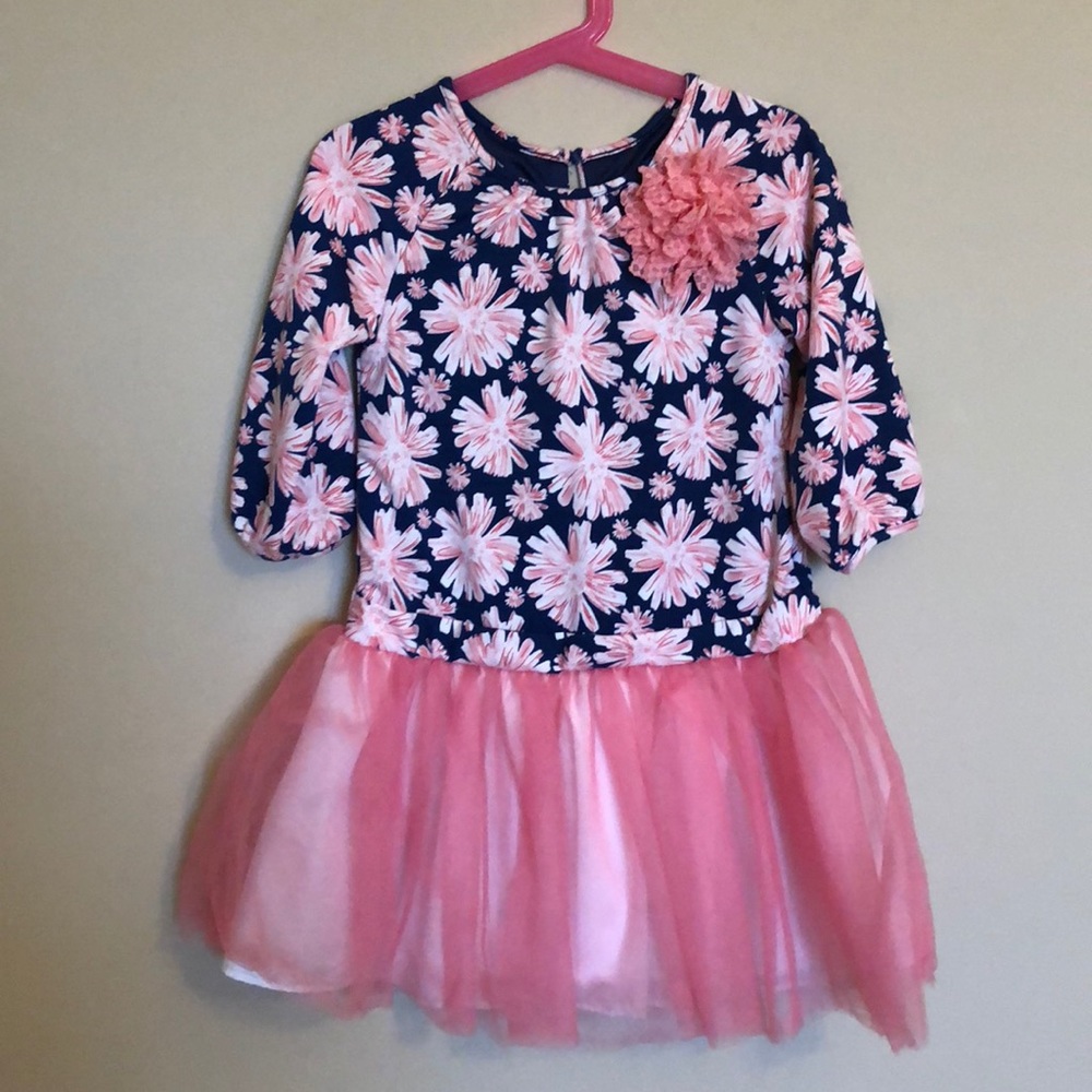 Girls dress